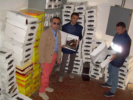 sequestro_scarpe.jpg